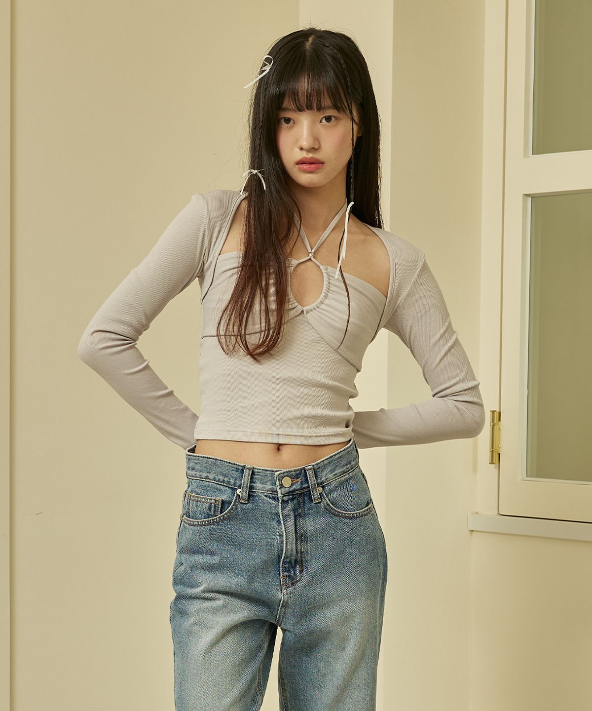 아이토브 서울(ITOV SEOUL) 홀터넥 볼레로 탑
