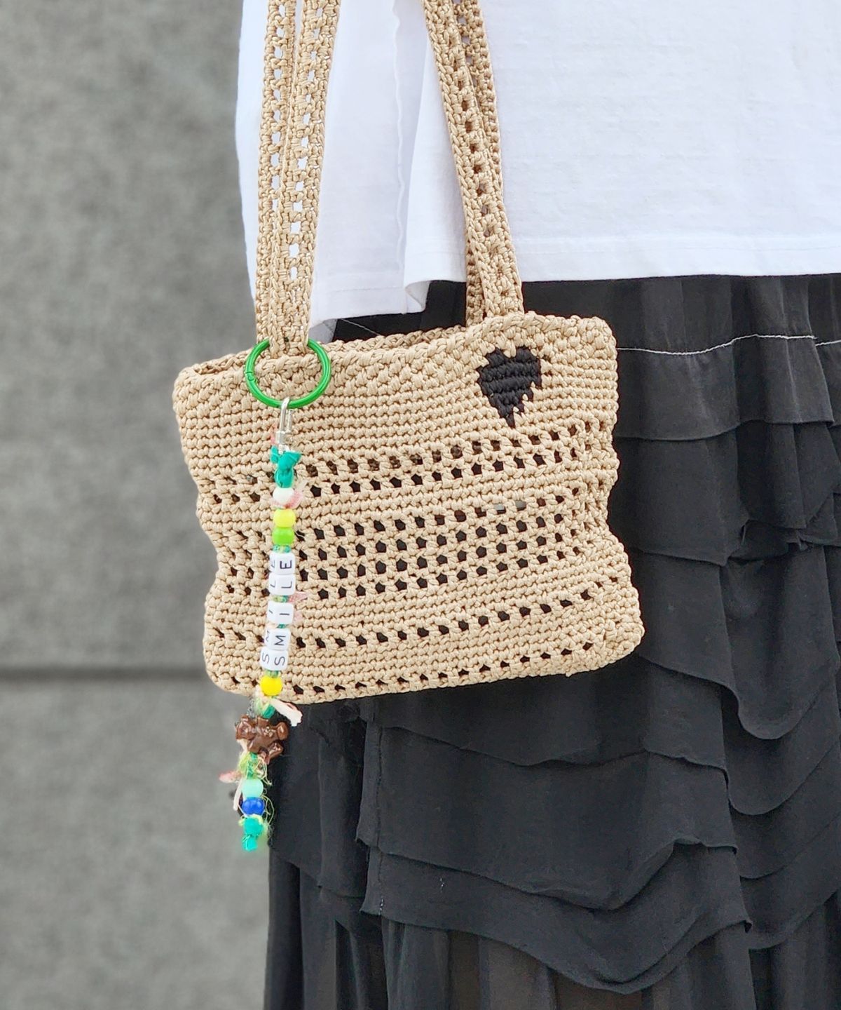 봉보(BONBEAU) Silk tweed ribbon initial bear key ring 트위드 리본 이니셜 곰돌이 비즈 폰 스트랩 핸드폰줄 키링