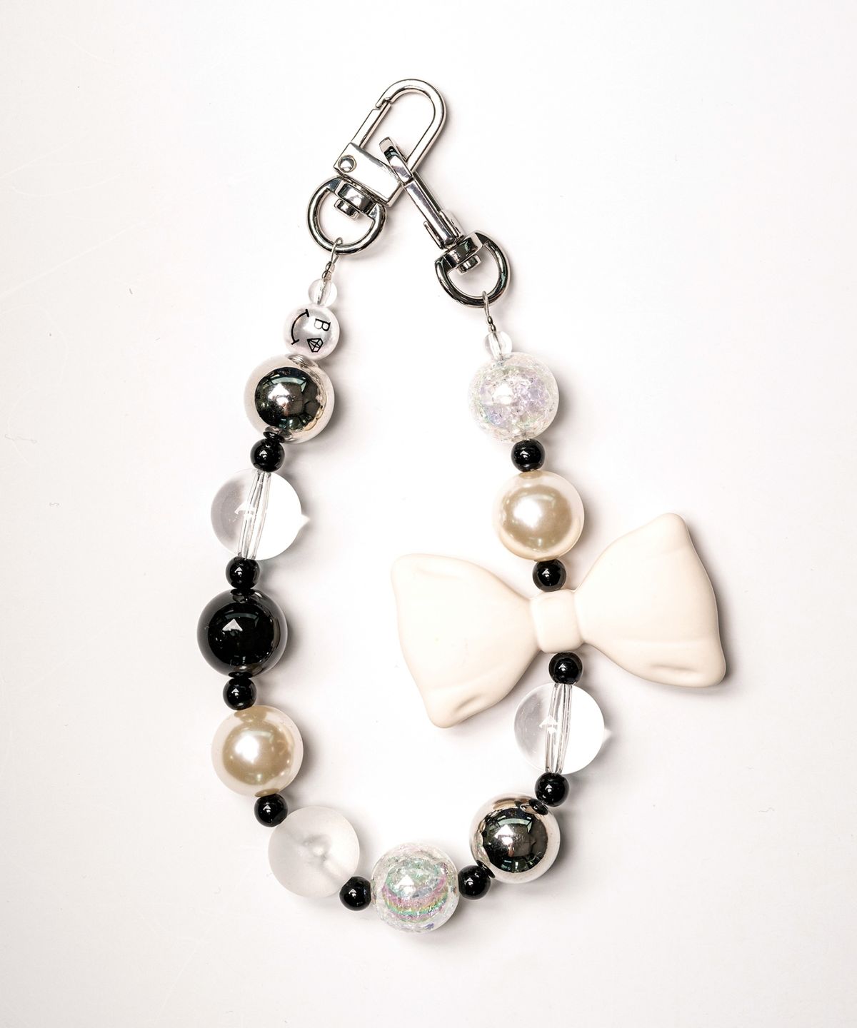 봉보(BONBEAU) Mellow big ribbon ball hand strap 봉보 멜로우 빅 리본 구슬 핸드 폰 가방 스트랩