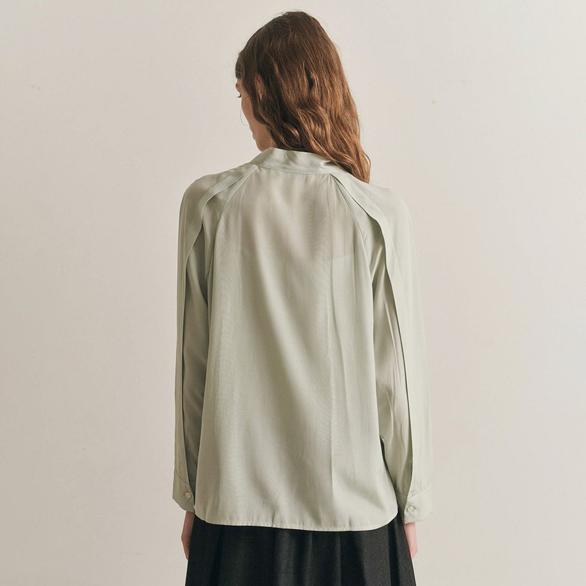 웬스데이딜라잇(WEDNESDAY DELIGHT) WD_String ribbon v-neck blouse_MINT