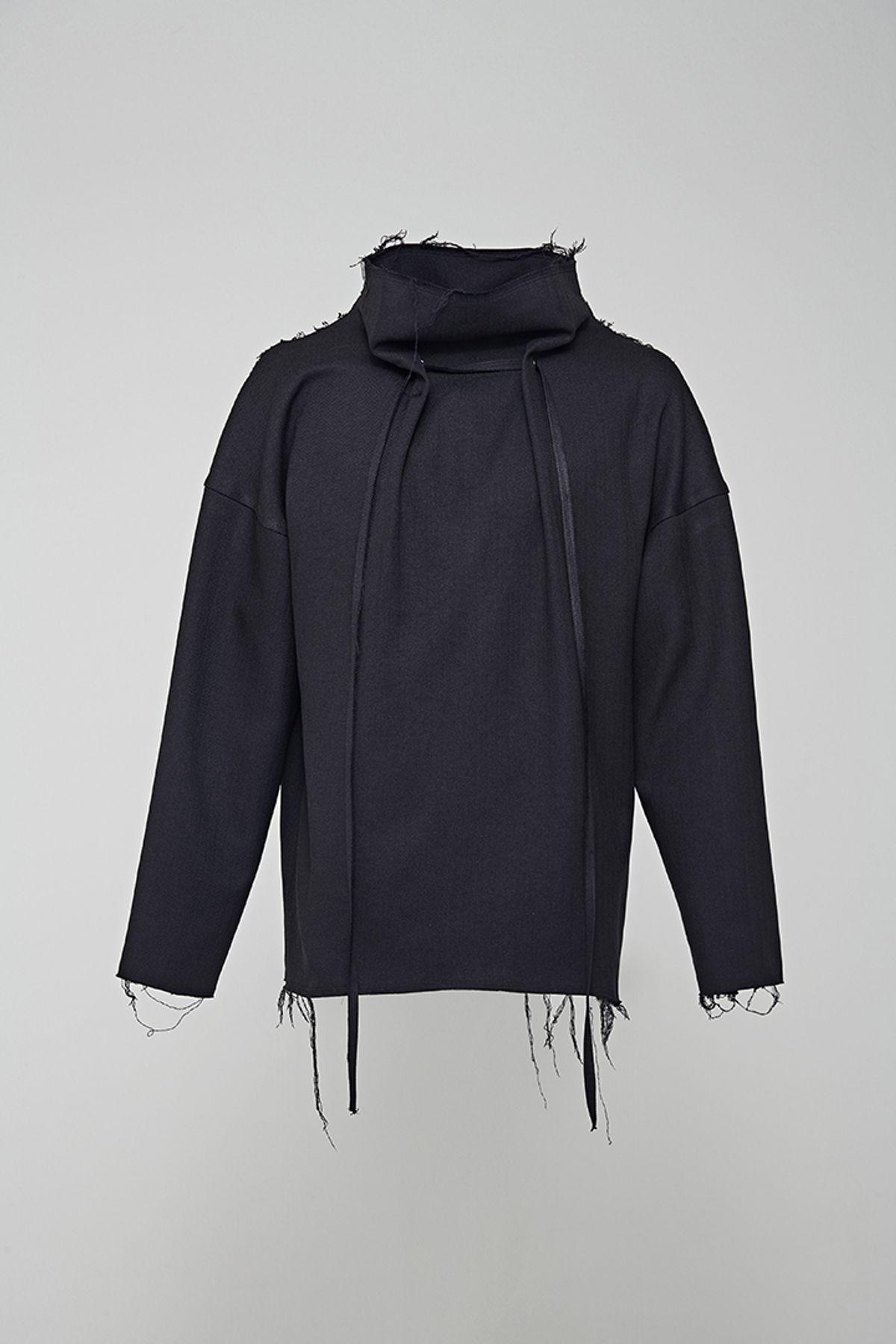 발로렌(VALOREN) Incision Cutting Herringbone Sweatshirt