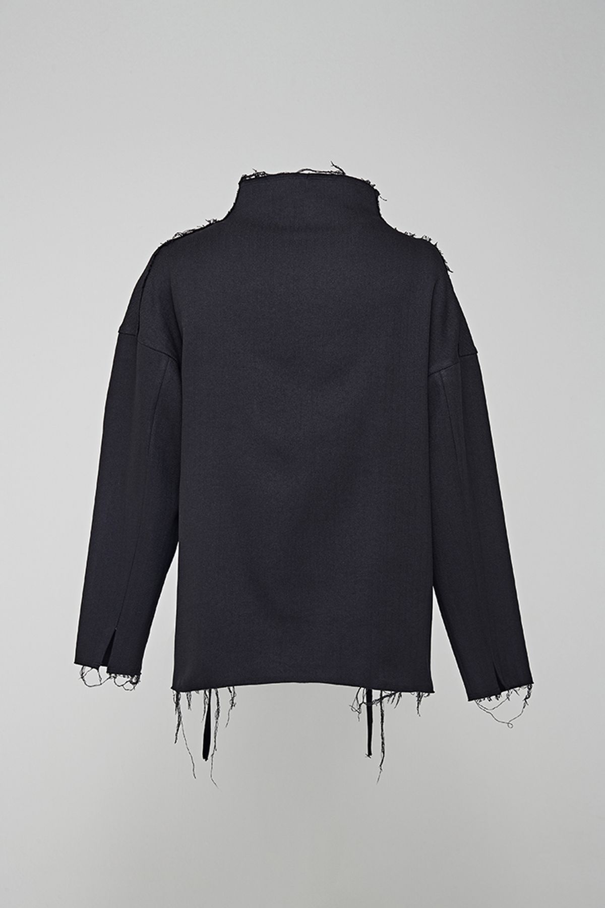 발로렌(VALOREN) Incision Cutting Herringbone Sweatshirt