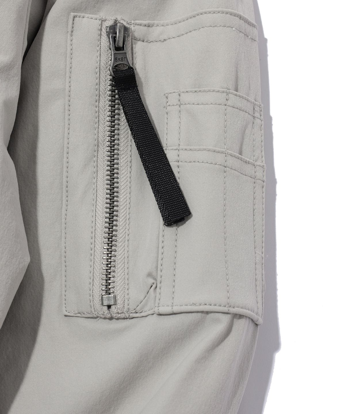 벙커버스터(BUNKERBUSTER) 그리드 어스 패딩 MA-1 LIGHT BEIGE (MO1JU002-004)