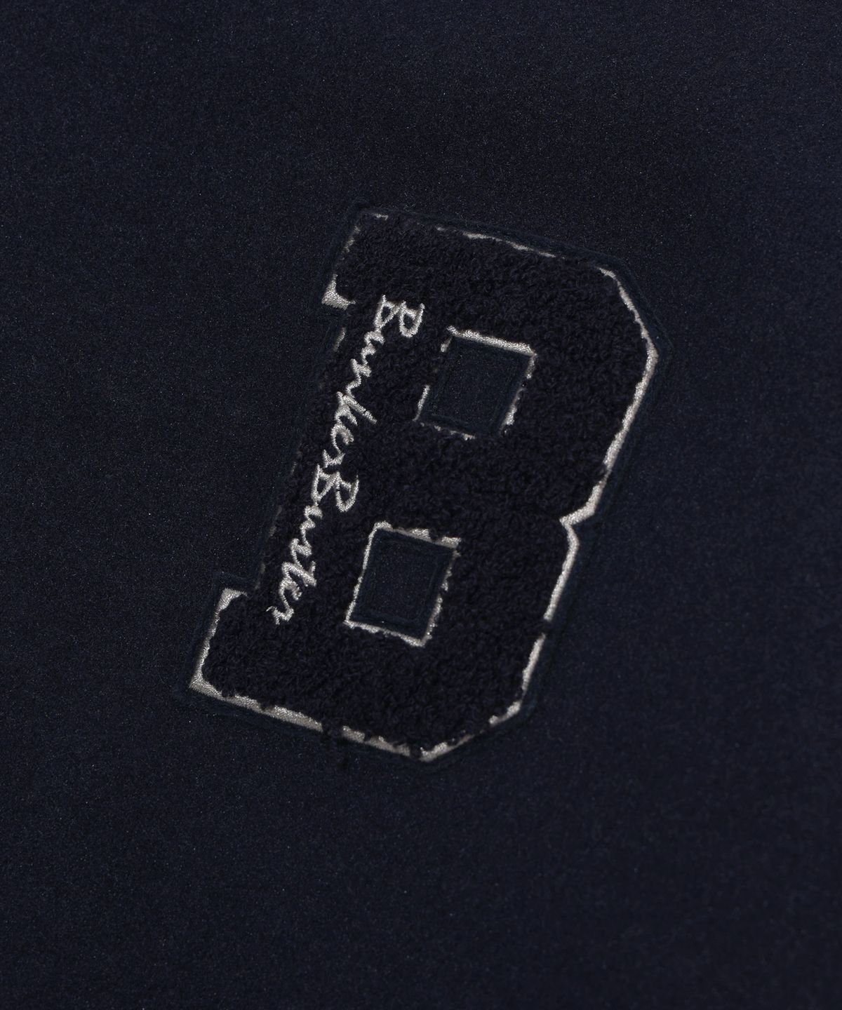 벙커버스터(BUNKERBUSTER) 아치 디렉션 바시티 패딩 점퍼 NAVY (MO1JU009-066)