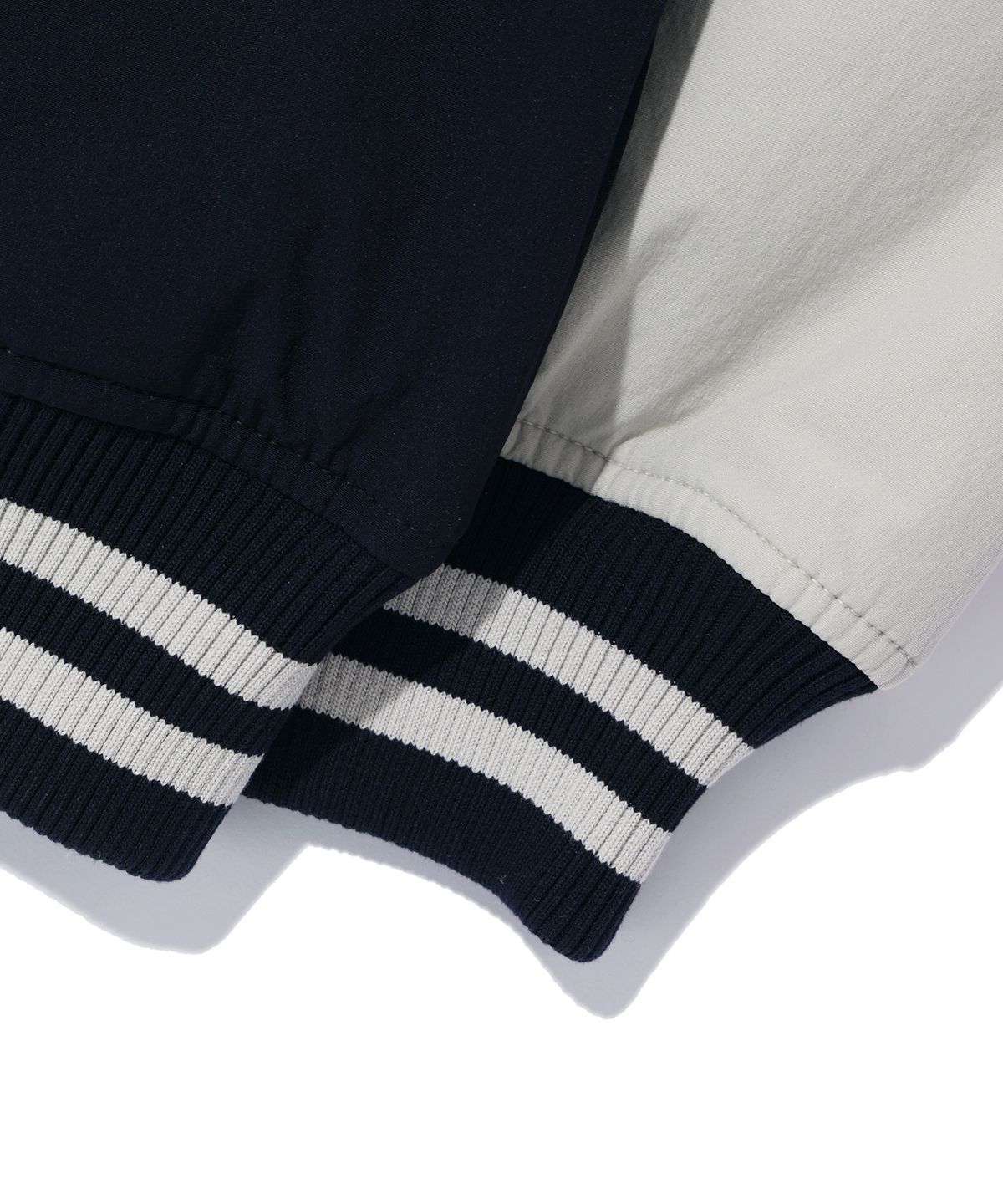 레이피커스(RAYFIKERS) 아치 로고 패딩 바시티 자켓 NAVY (MO1JU014-066)