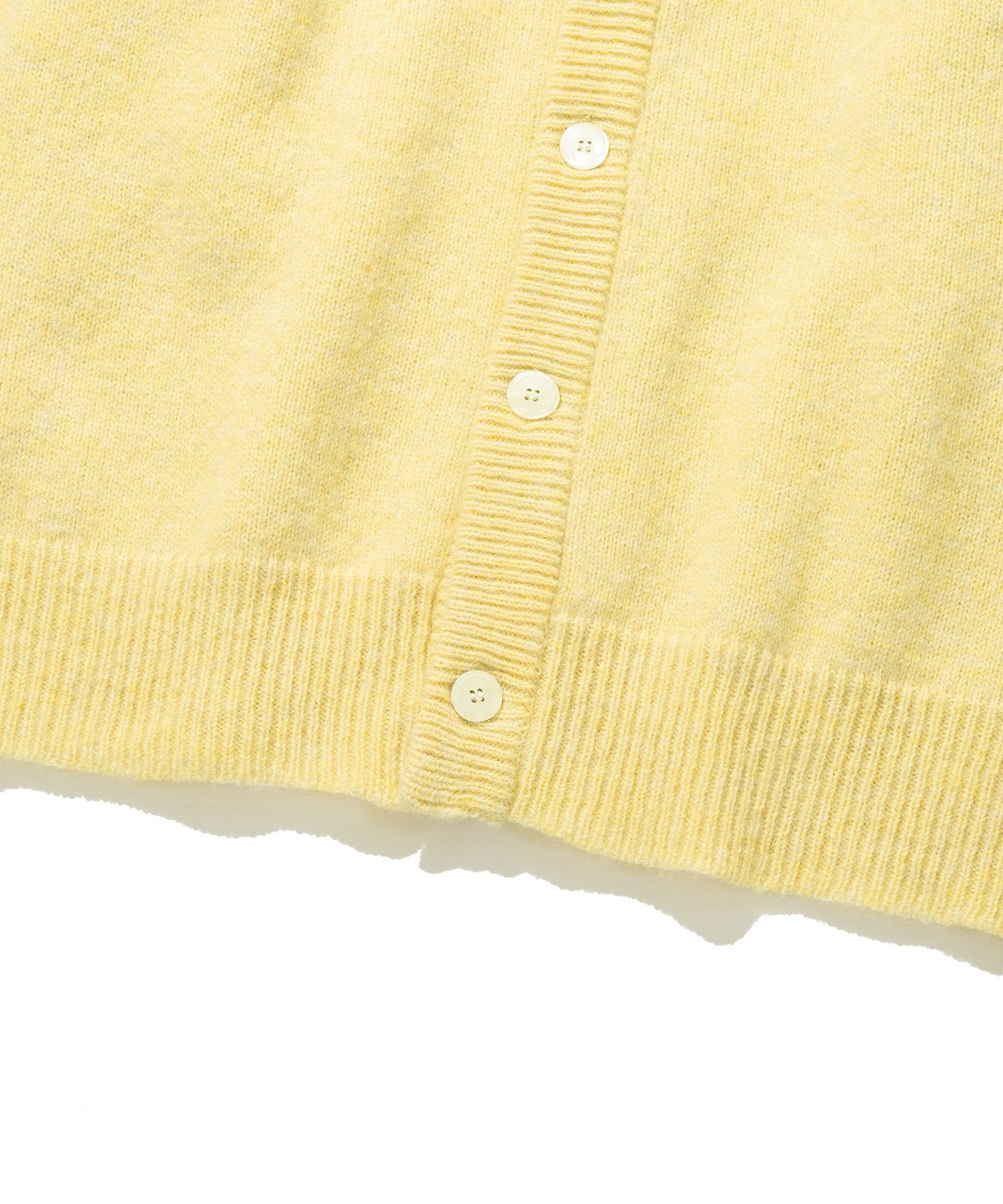 니티드(KNITTED) 쉐기독 울 100 라운드 가디건 YELLOW