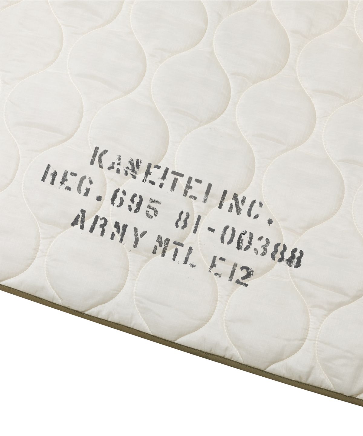 카네이테이(KANEITEI) M65 QUILTING JACKET (IVORY)