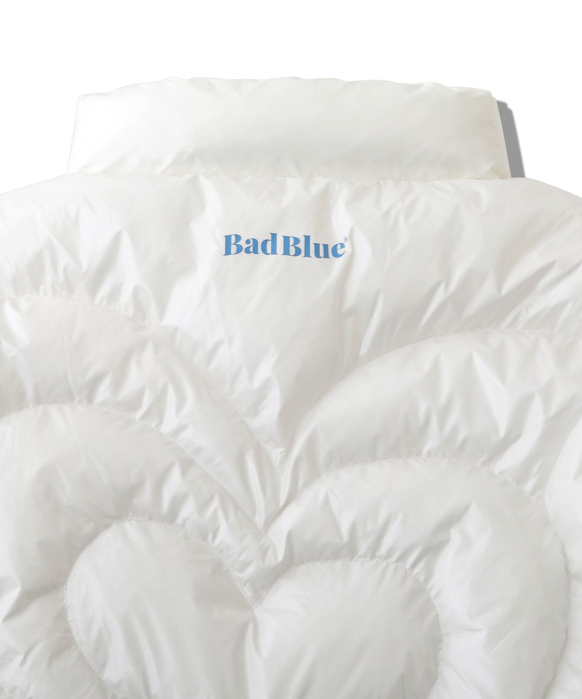 배드블루(BADBLUE) Heart Puffer Jacket Snow White
