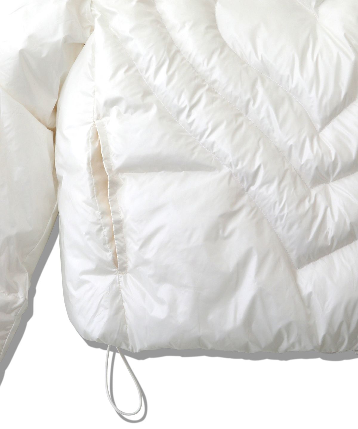 배드블루(BADBLUE) Heart Puffer Jacket Snow White