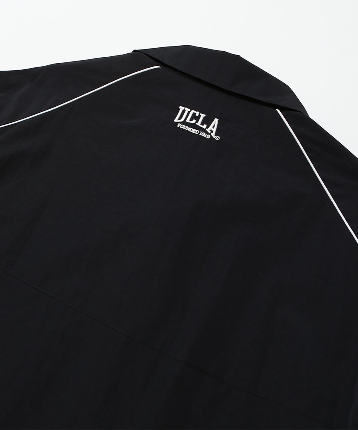 유씨엘에이(UCLA) 남성 칼라블락 윈드브레이크 점퍼[BLACK](UZ8UJ11_39)