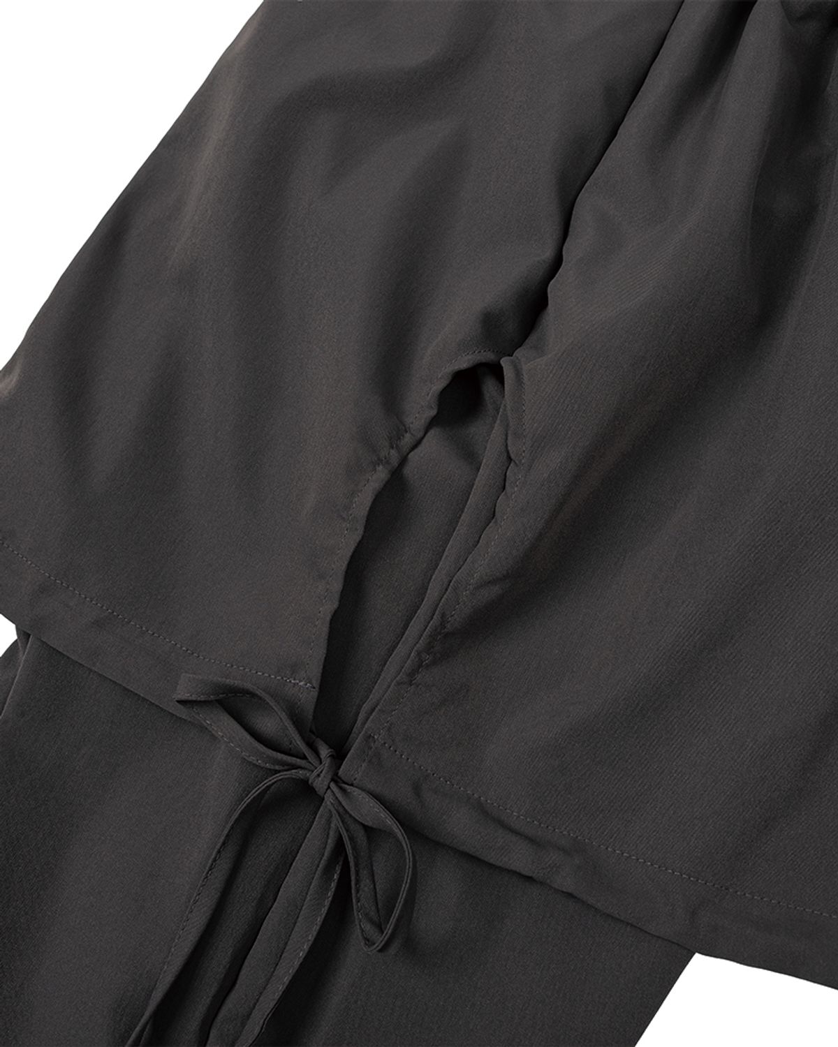 모아(MOAA) 랩 스커트 부츠컷 트라우저 (CHARCOAL)
