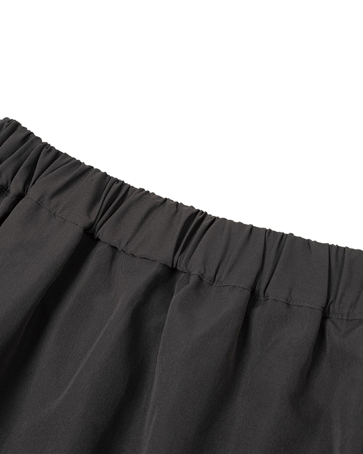 모아(MOAA) 랩 스커트 부츠컷 트라우저 (CHARCOAL)