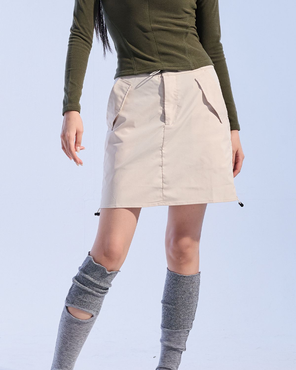 모아(MOAA) 나일론 스트링 미니 스커트 (BEIGE)
