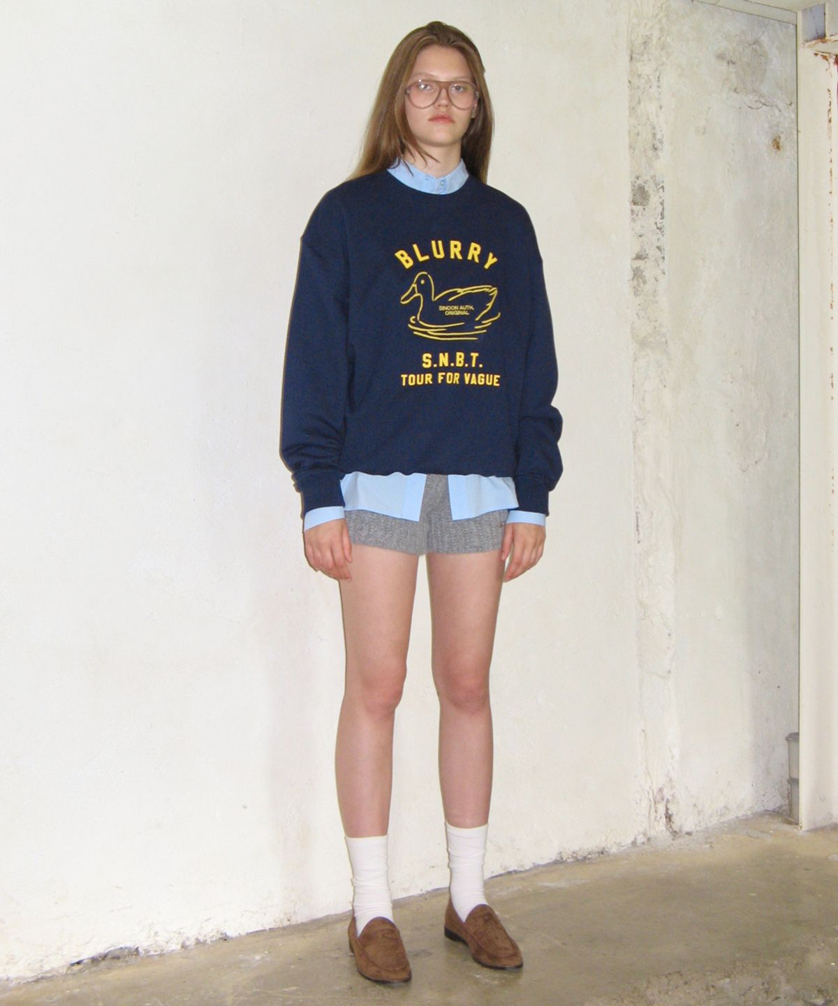 시눈(SINOON) BLURRY DUCK SWEATSHIRT (NAVY)