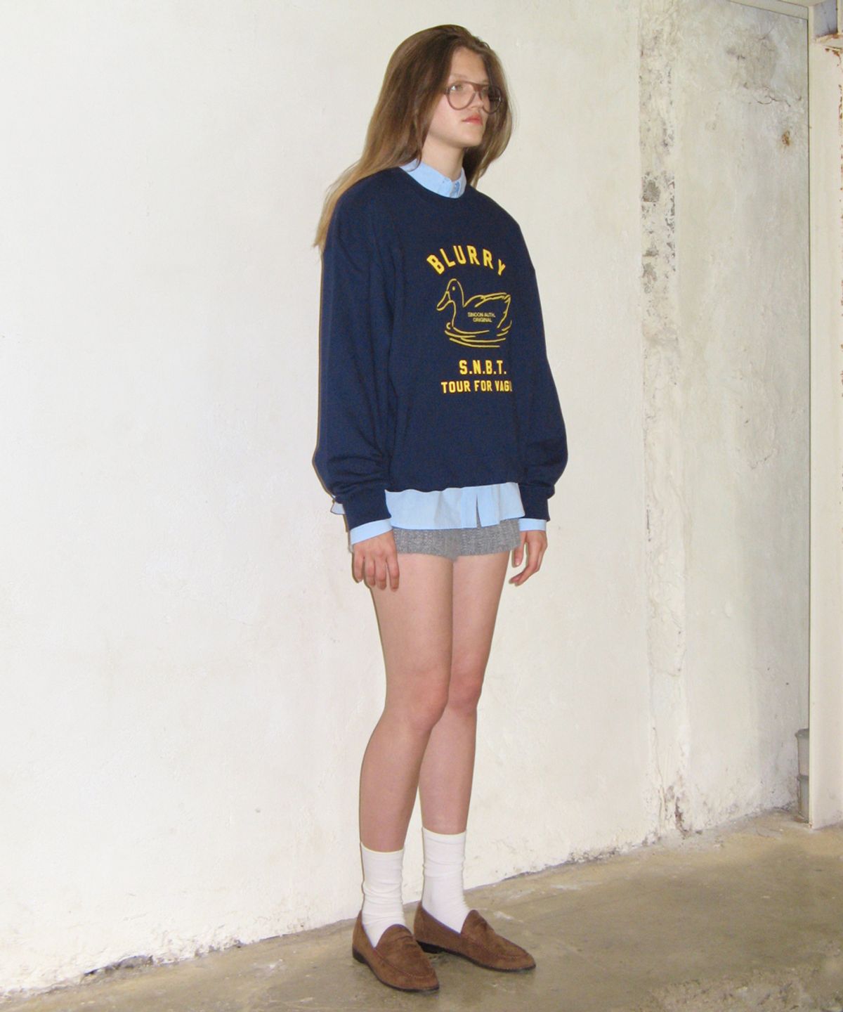 시눈(SINOON) BLURRY DUCK SWEATSHIRT (NAVY)