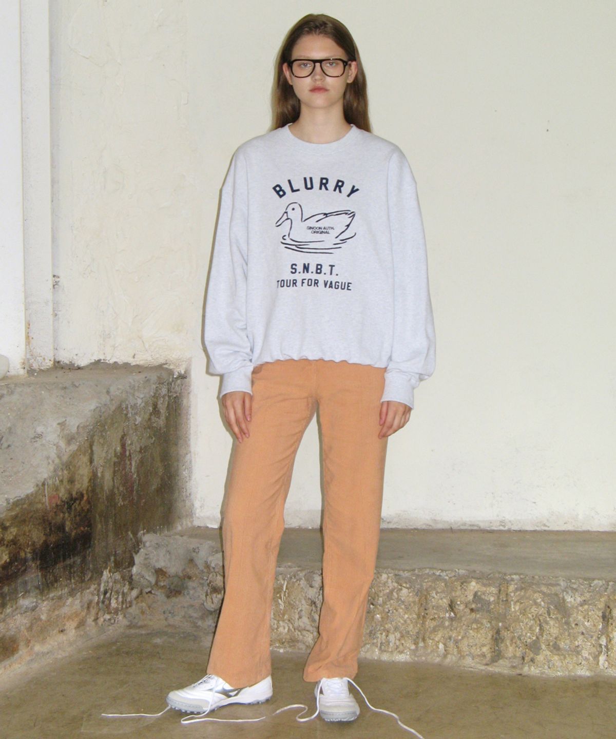 시눈(SINOON) BLURRY DUCK SWEATSHIRT (MELANGE GREY)