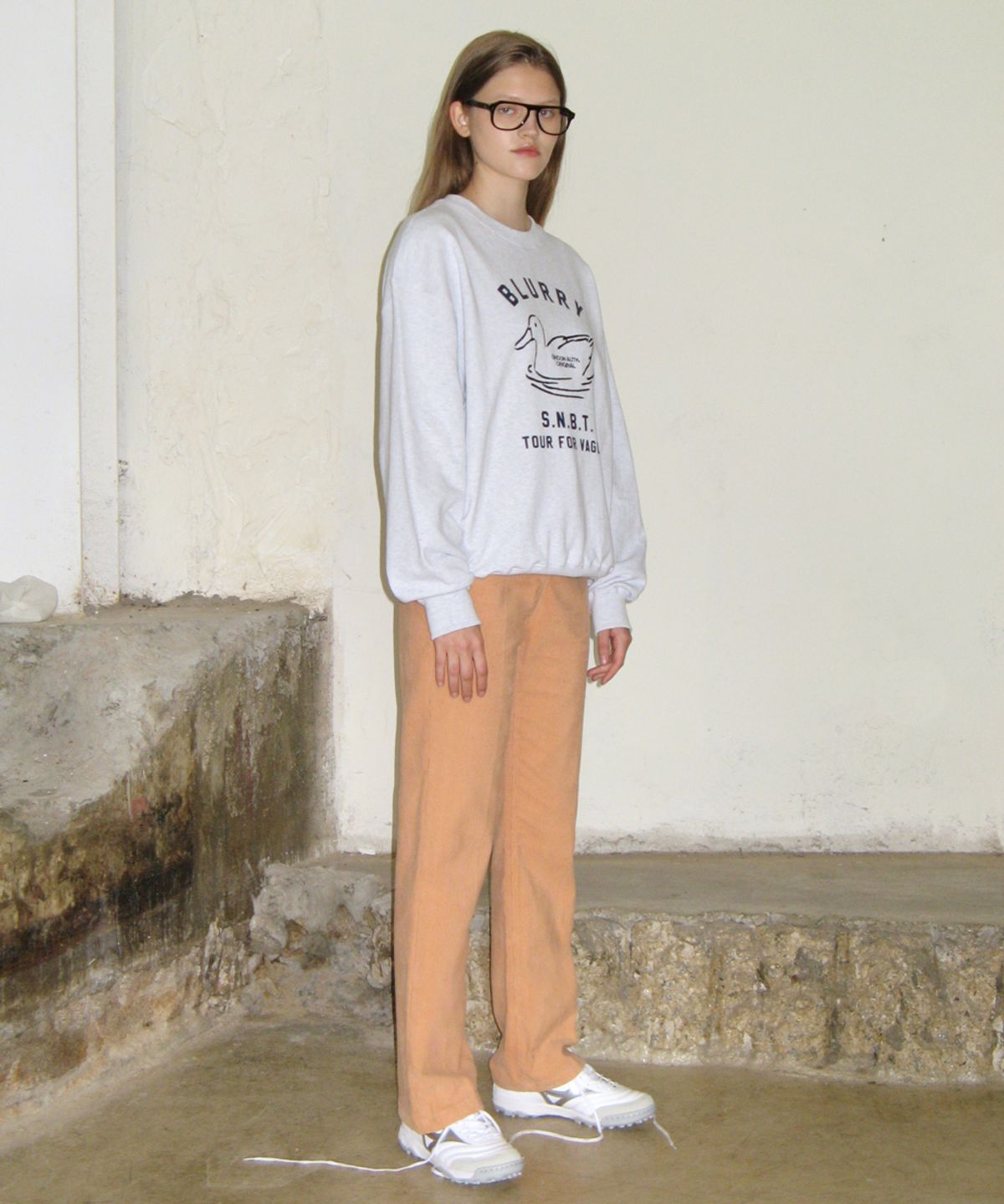 시눈(SINOON) BLURRY DUCK SWEATSHIRT (MELANGE GREY)