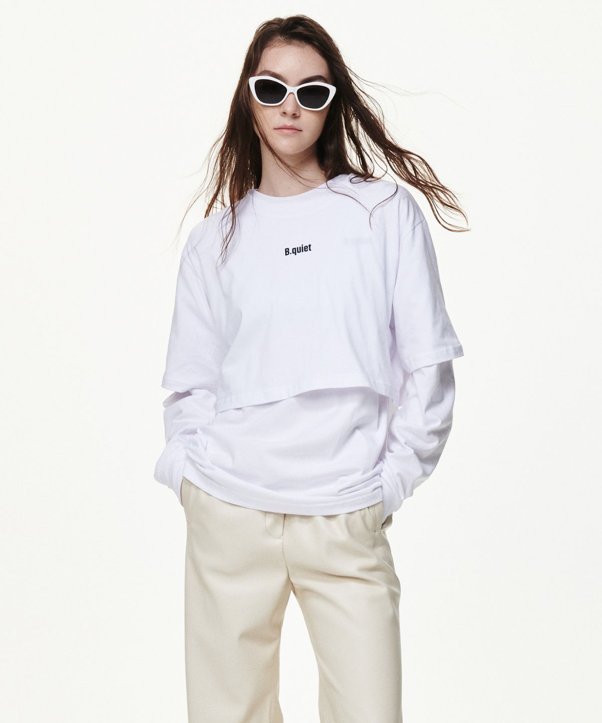 비콰이엇(B QUIET) CROPPED TSHIRTS_WHITE