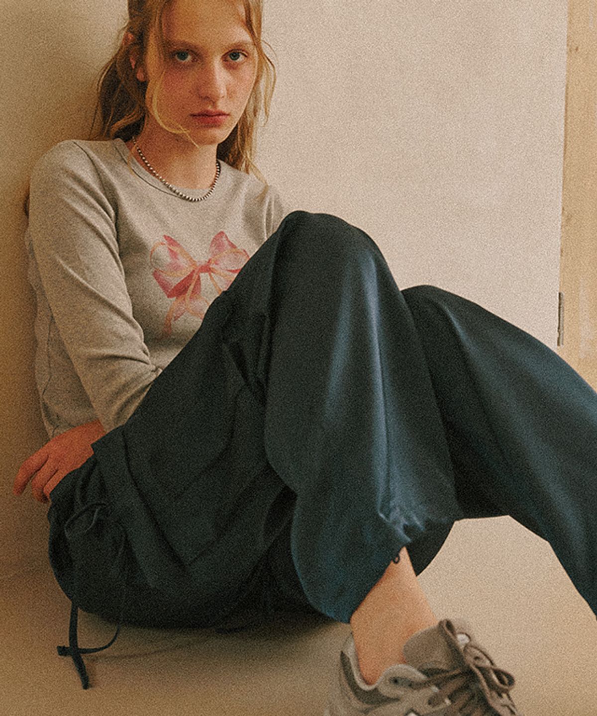 론론(RONRON) DOUBLE RIBBON SLIM CROP LONG SLEEVE GREY