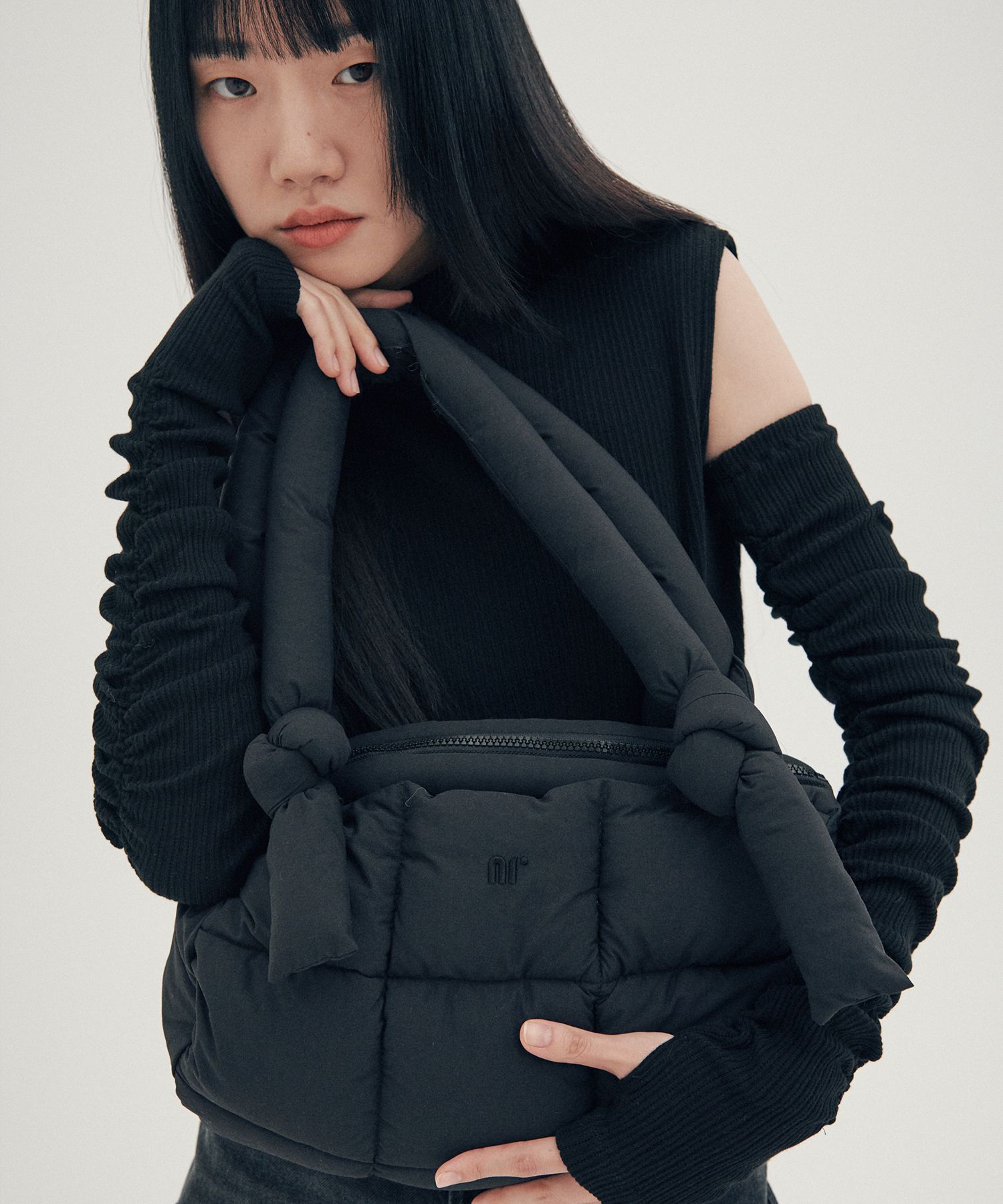 美品　韓国MUSINSA NILLRING ブラック　トートバッグ 美品 韓国MUSINSA NILLRING ブラック トートバッグ - メルカリ