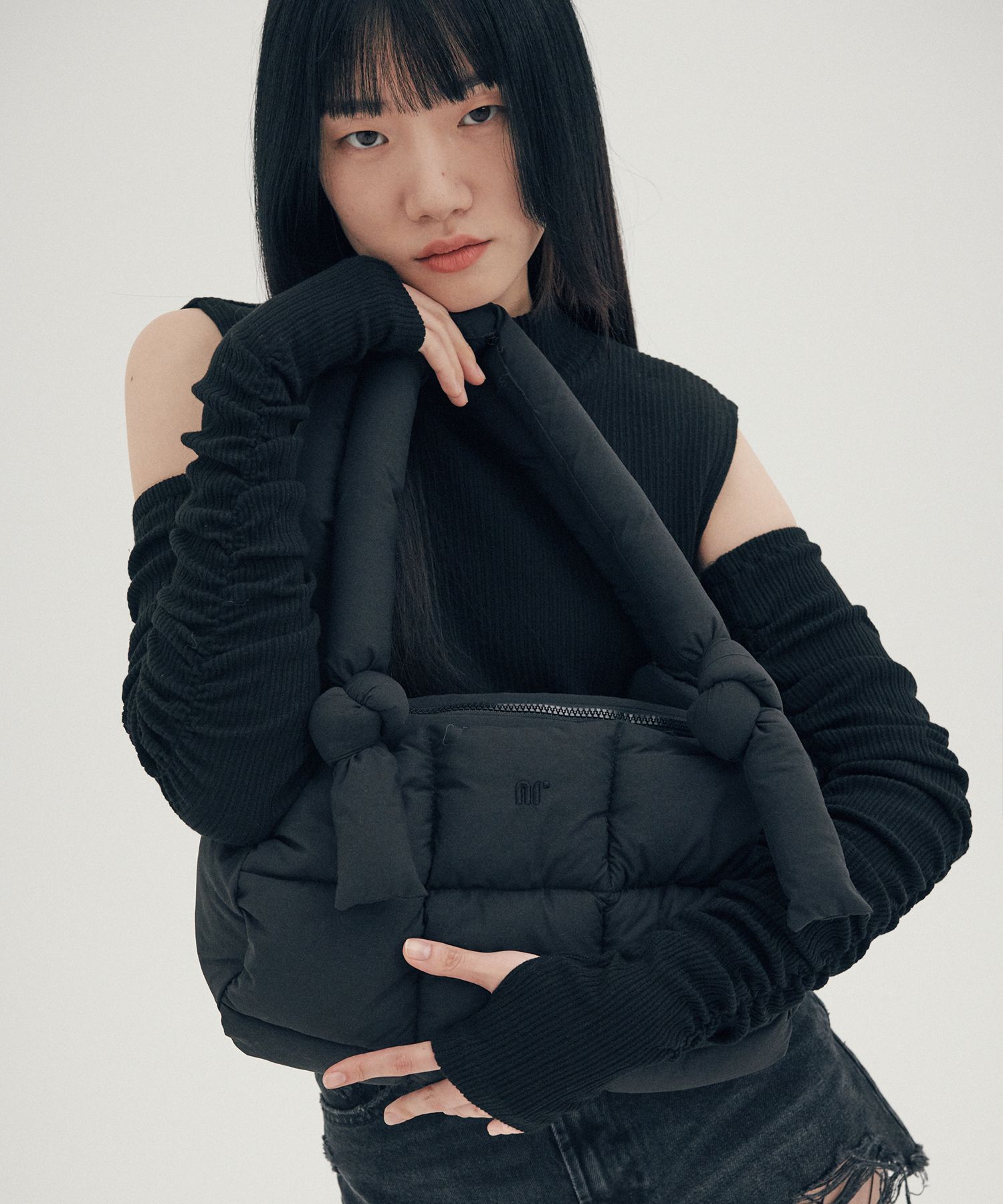 美品　韓国MUSINSA NILLRING ブラック　トートバッグ 美品 韓国MUSINSA NILLRING ブラック トートバッグ - メルカリ
