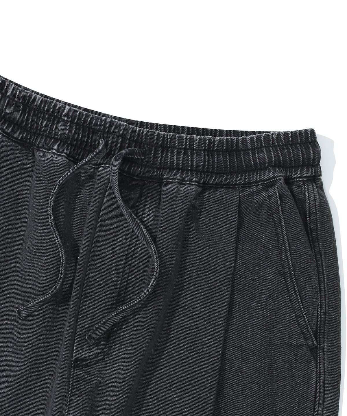 컬럼비아 유니버시티(COLUMBIA UNIVERSITY) M-LABEL LOOSE-FIT DENIM PINTUCK PANTS 블랙진