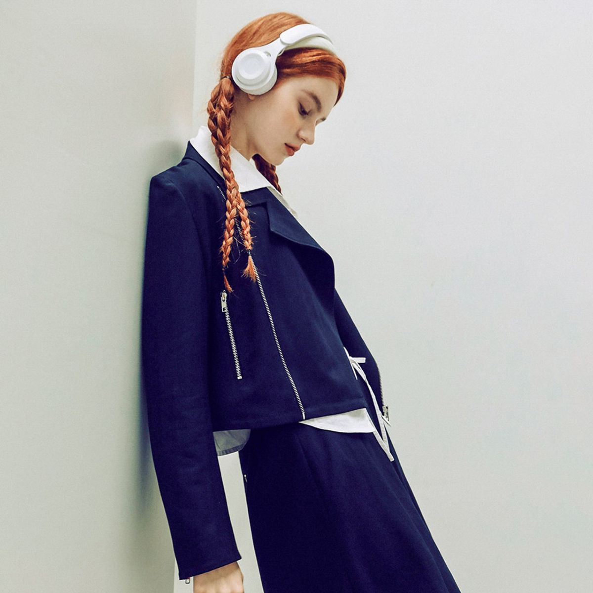 던드롭(DUNDROP) DD_Punk girl irregular zip up jacket