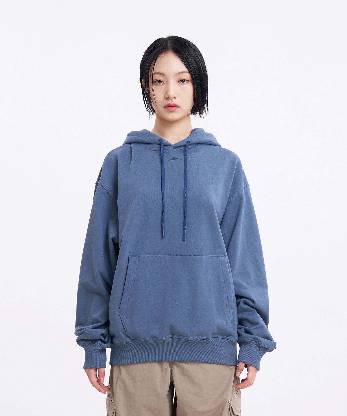 고요웨어(GOYOWEAR) 에센셜 로고 후디 (인디고 블루)