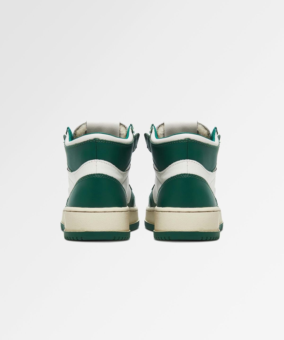 오트리(AUTRY) 메달리스트 MID CUT 스니커즈 in leather green