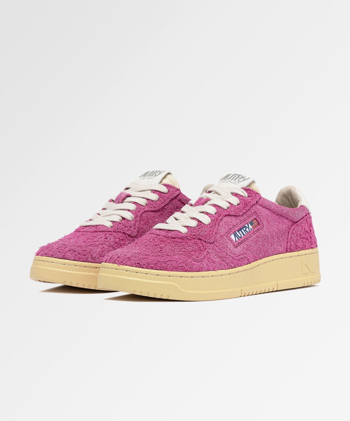 오트리(AUTRY) 메달리스트 스니커즈 in hairy suede fuchsia