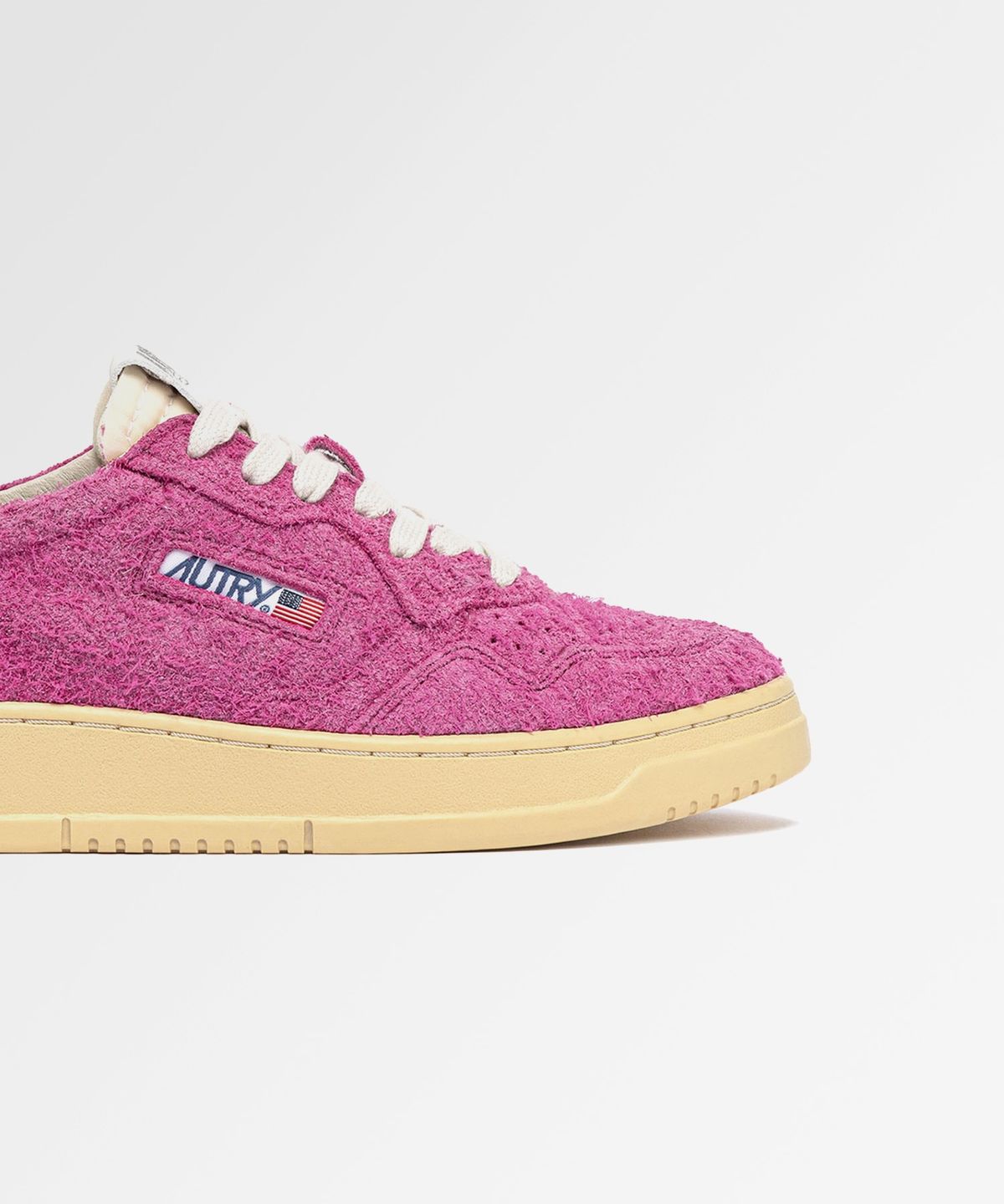 오트리(AUTRY) 메달리스트 스니커즈 in hairy suede fuchsia