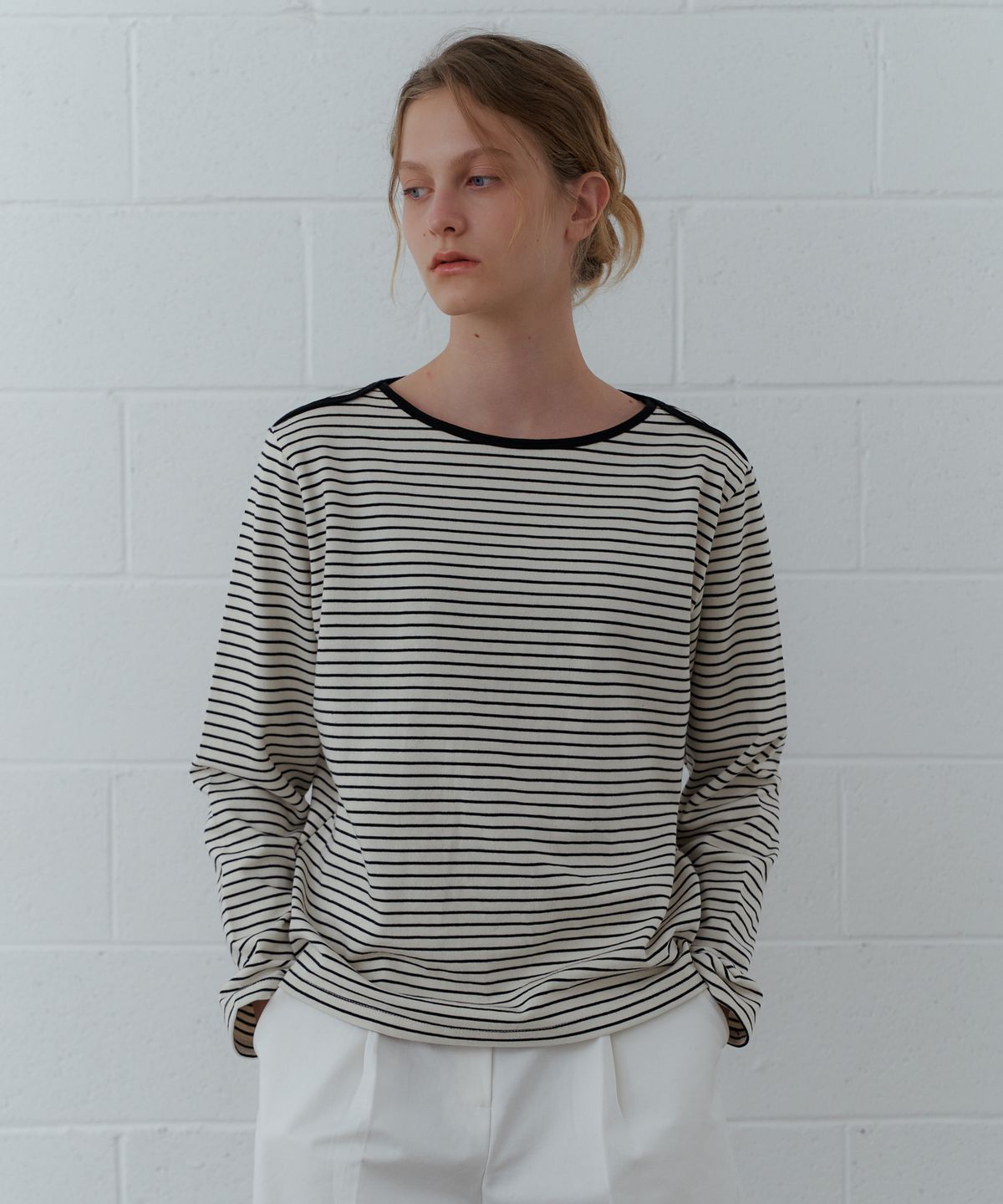 유라고(URAGO) Mary boatneck t-shirt
