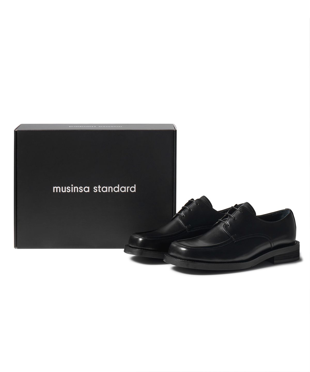 무신사 스탠다드(MUSINSA STANDARD) 와이드 스퀘어 팁 더비 슈즈 [블랙]