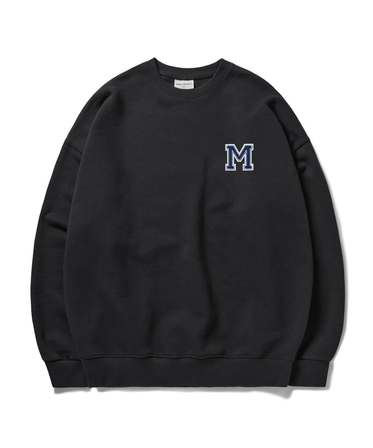 미니멀프로젝트(MINIMALPROJECT) M로고 오버핏 맨투맨 MMT131 BLACK]