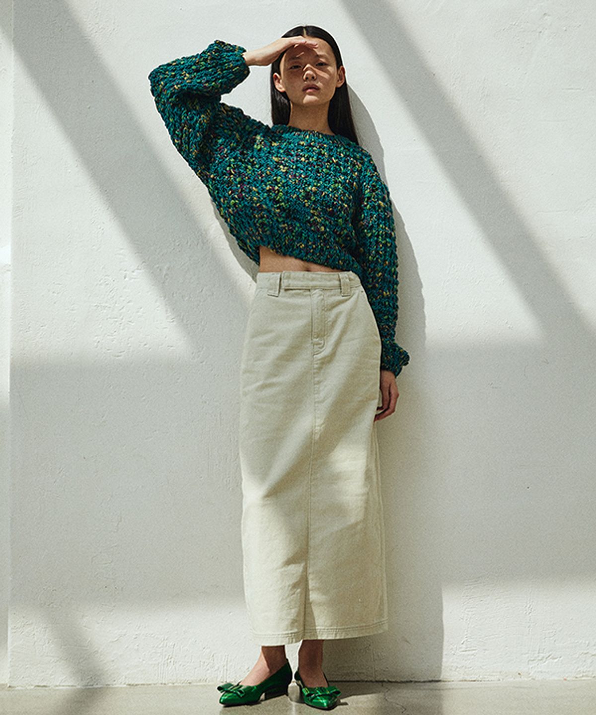 그린버터(GREENBUTTER) Back Slit Pencil Skirt (Beige)
