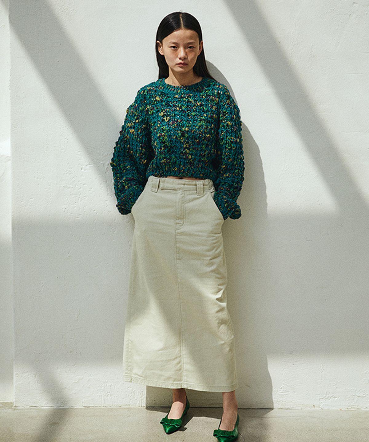 그린버터(GREENBUTTER) Back Slit Pencil Skirt (Beige)
