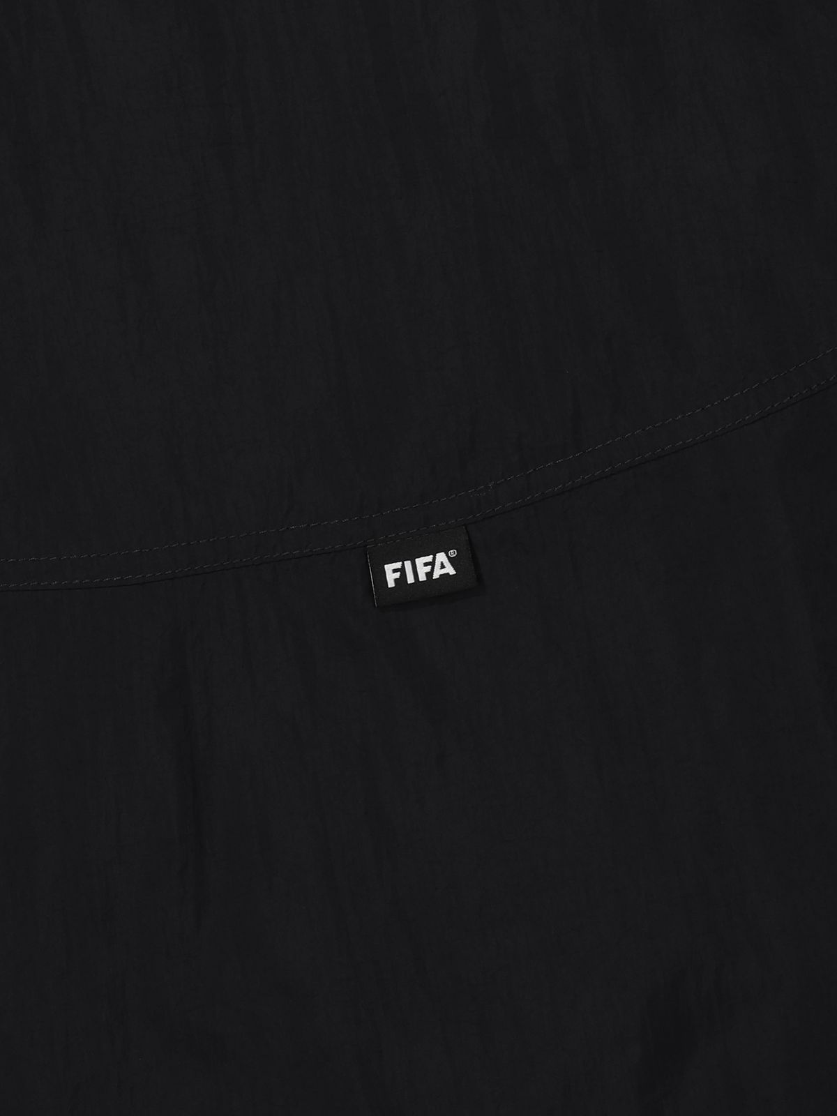 피파 1904(FIFA 1904) 세미오버핏 우븐 아노락 블랙