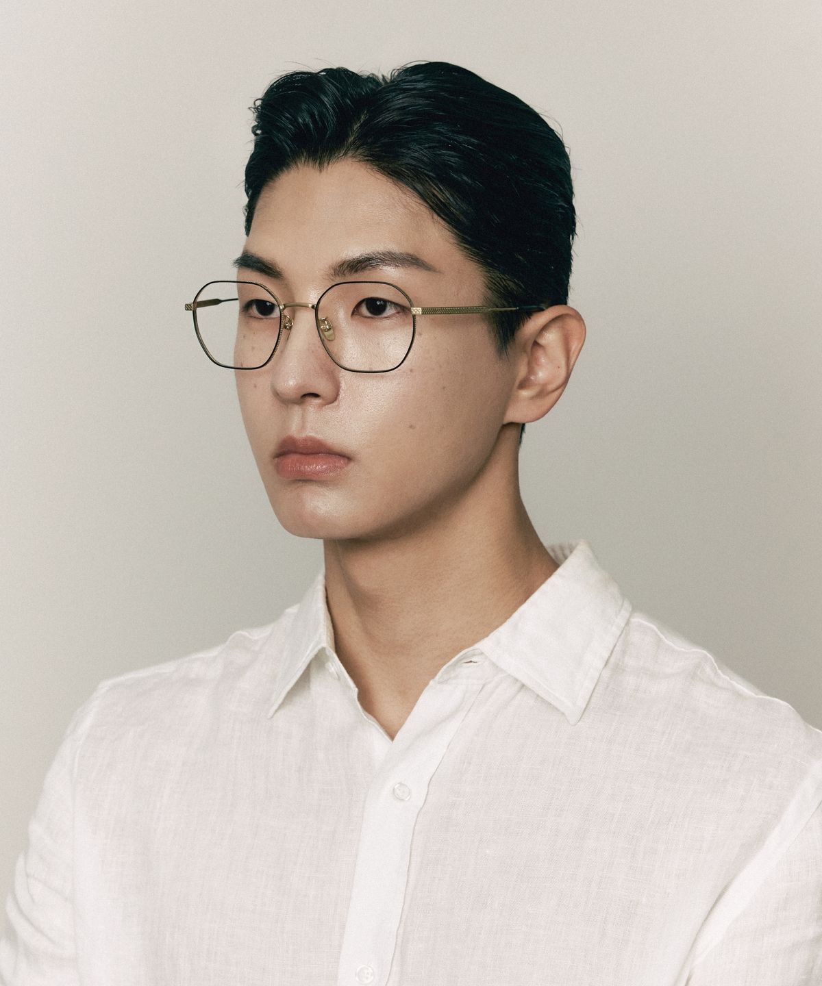 마노모스(MANOMOS) MADRIGAL