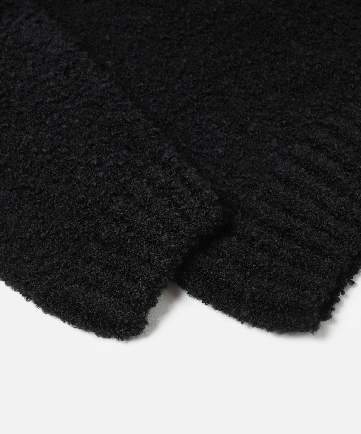 프리즘웍스(FRIZMWORKS) ALPACA BOUCLE KNIT _ BLACK