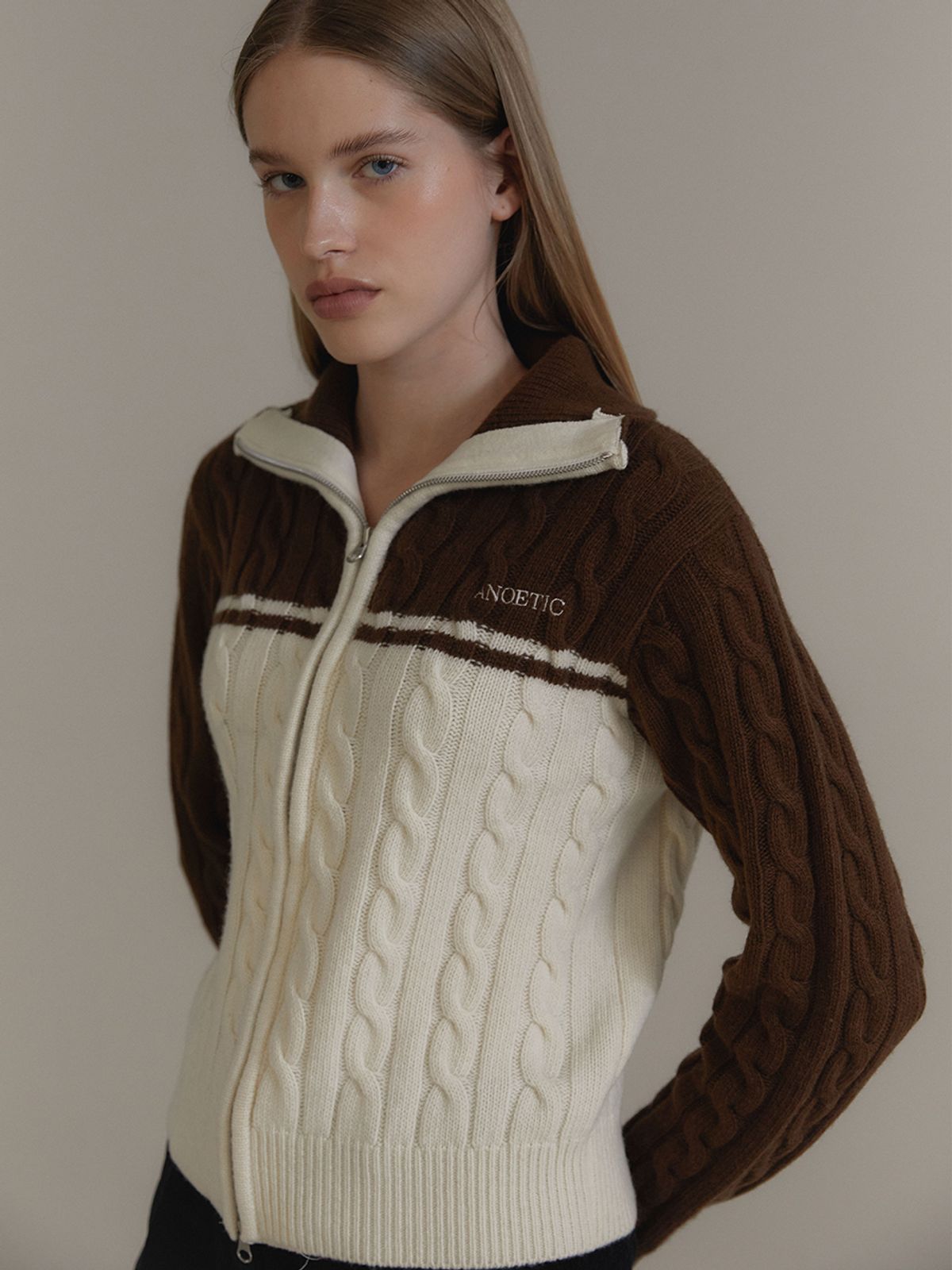아노에틱(ANOETIC) ANC TWO-WAY COLORING ZIP-UP_BROWN