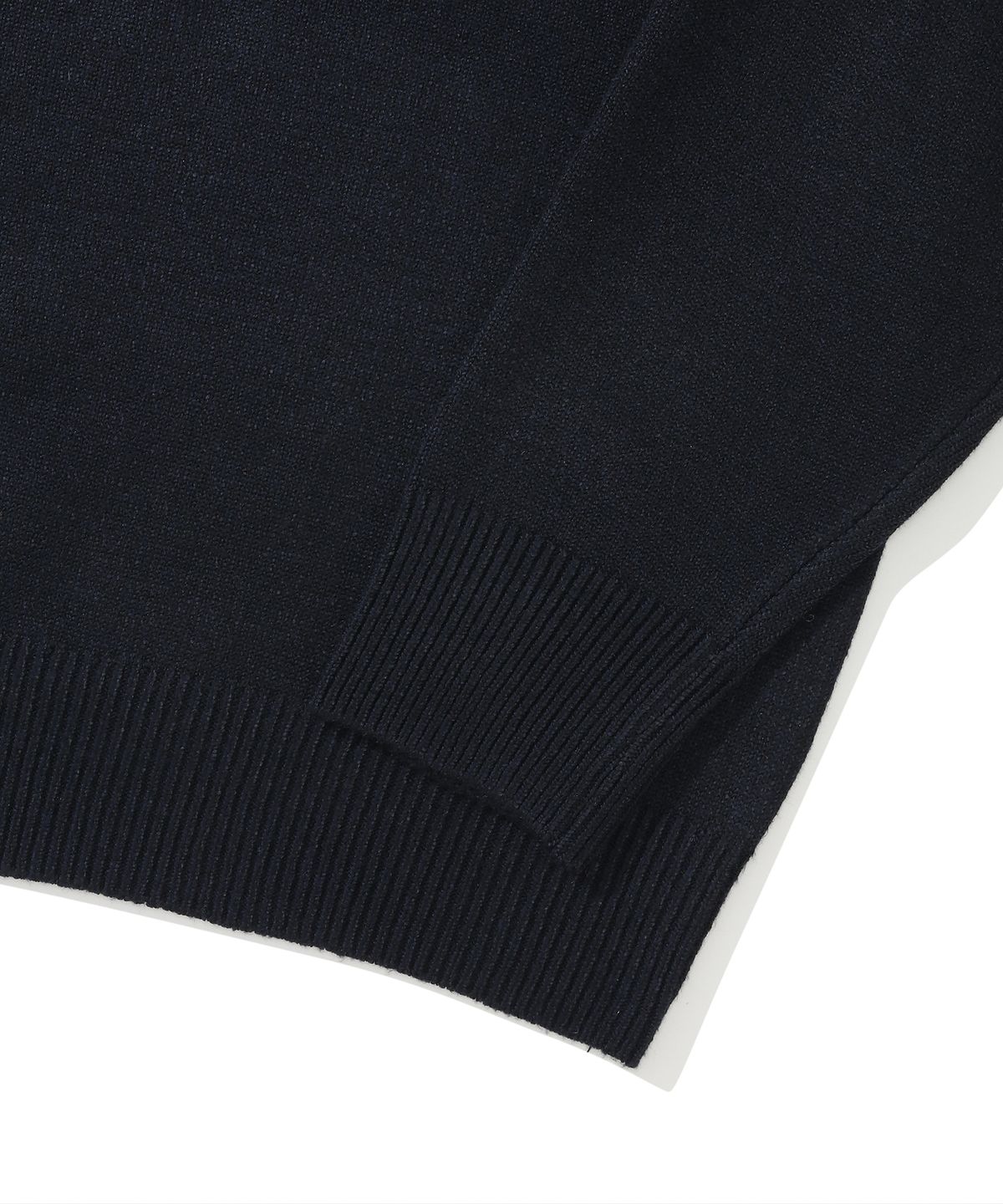 컬럼비아 유니버시티(COLUMBIA UNIVERSITY) 1754 CROWN OVER-FIT HALF SWEATER 크라운네이비