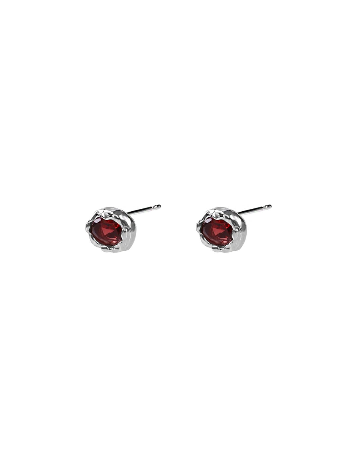 파피(POPPI) Vintage Garnet earrnigs