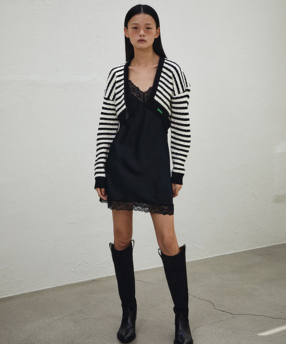 그린버터(GREENBUTTER) Herringbone Stripe Knit Bolero (Black)