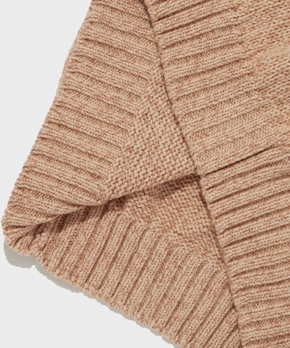 챔피온(CHAMPION) 여성 드랍숄더 하이넥 스웨터 Normal Beige