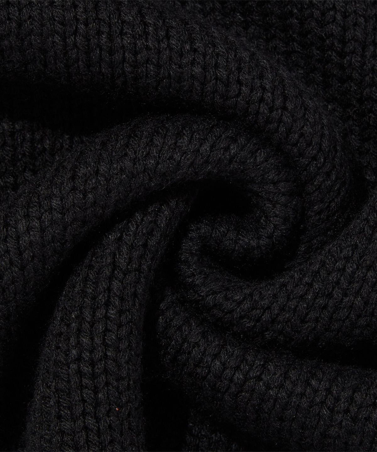 챔피온(CHAMPION) 드랍숄더 워셔블 하이넥 스웨터 Black