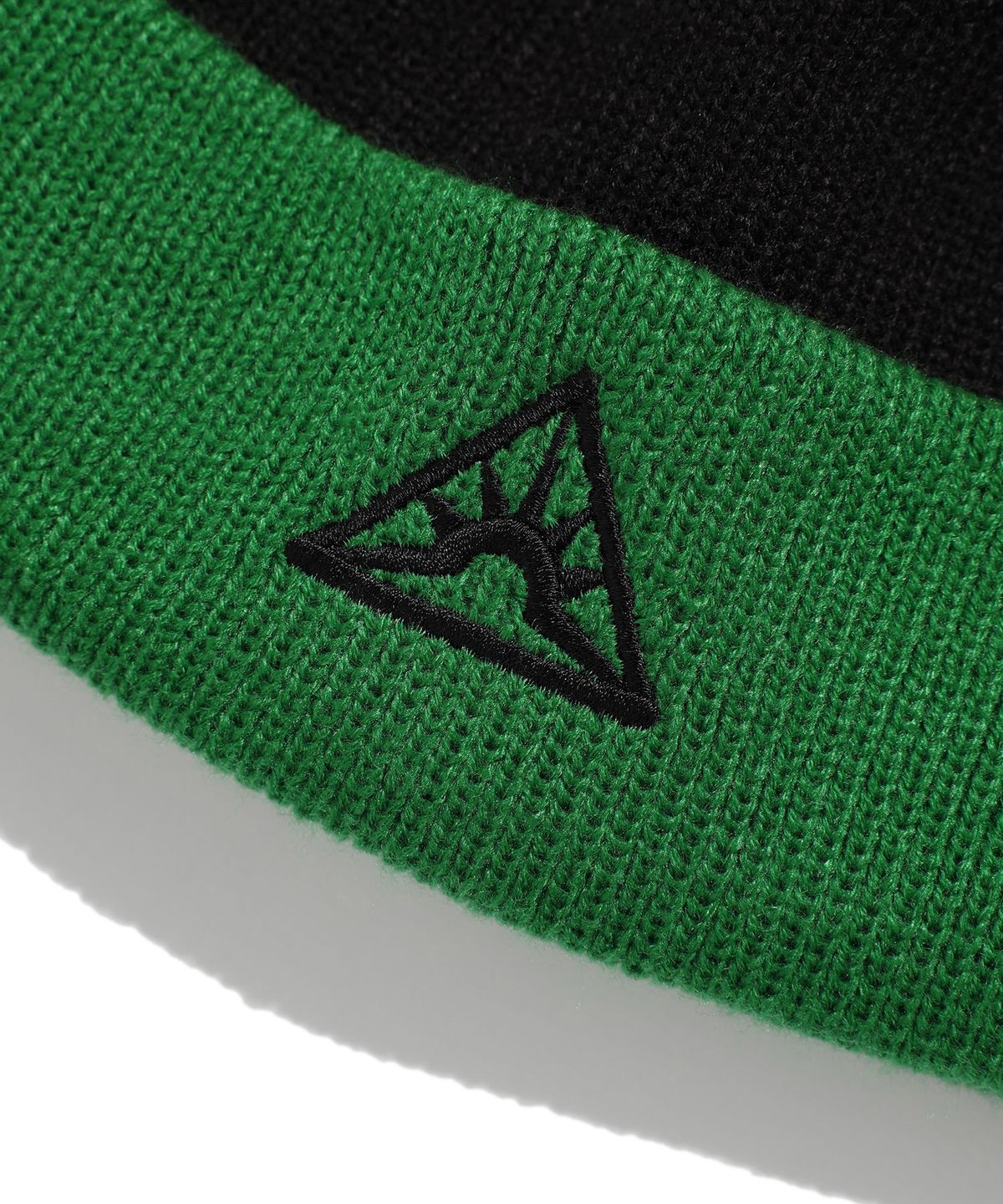 이스트쿤스트(ISTKUNST) TWO TONE CUFF BEANIE_BLACK(IK2DFMAB20A)