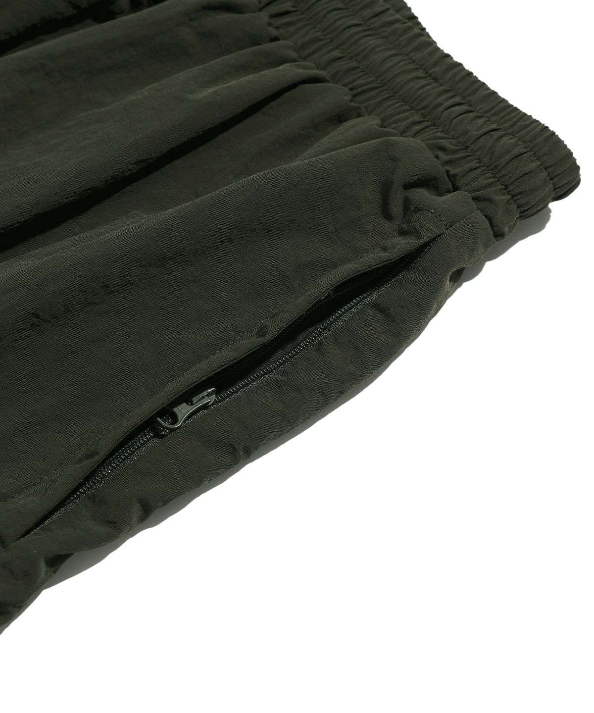 이스트쿤스트(ISTKUNST) SPORTY TRACK PANTS_KHAKI(IK2DFMPA12A)