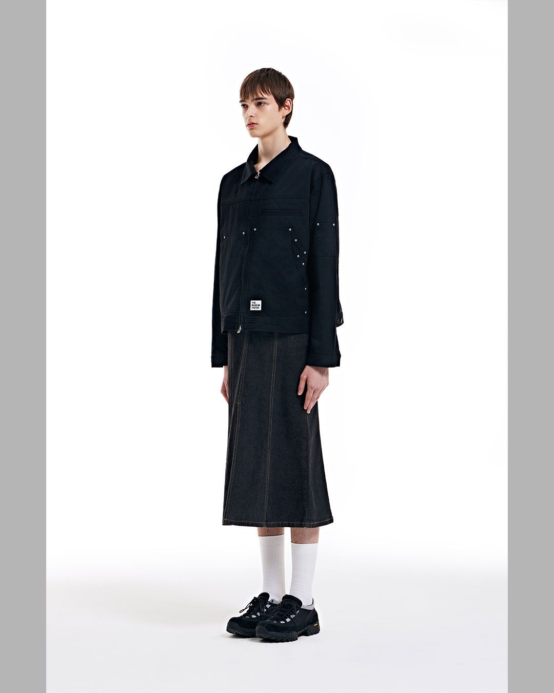 MUSINSA | THE MUSEUM VISITOR STUD BACK LOGO CARPENTER JACKET