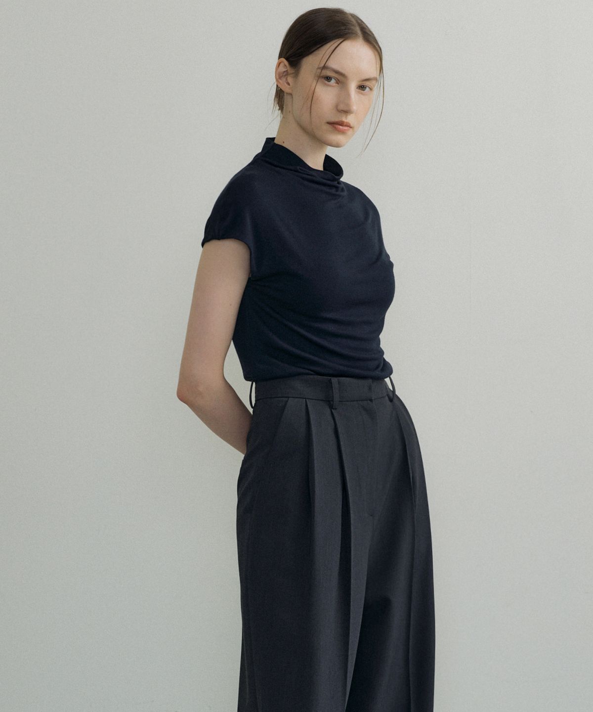 오떼뜨(OCTETTE) JERSEY COWL SLEEVELESS T_3COLOR