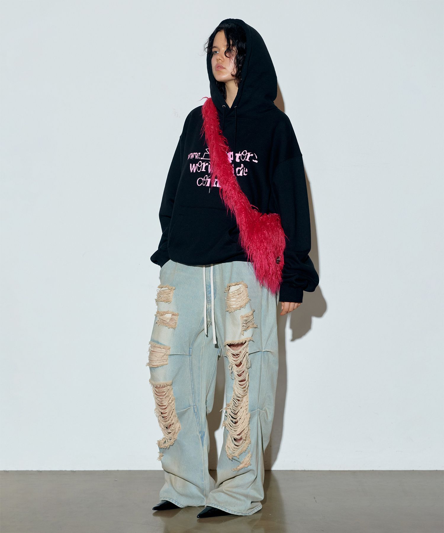 ★SCULPTOR★ Faux Mongolian Shoulder Bag Fuchsia CR23A504PK MUSINSA | SCULPTOR Faux Mongolian Shoulder Bag Fuchsia